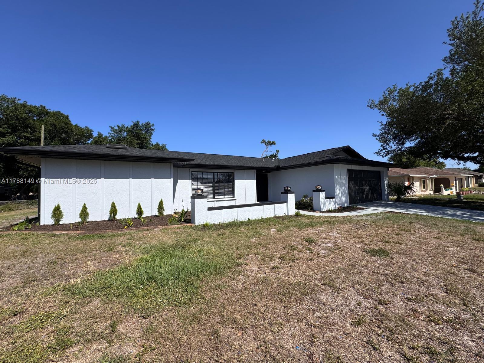1178 sultana st