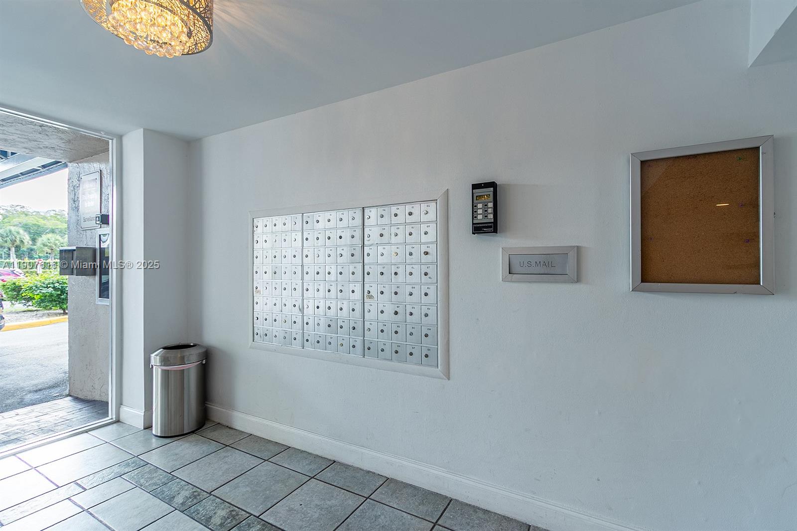 CARLTON BAY CONDO - Residential Lease