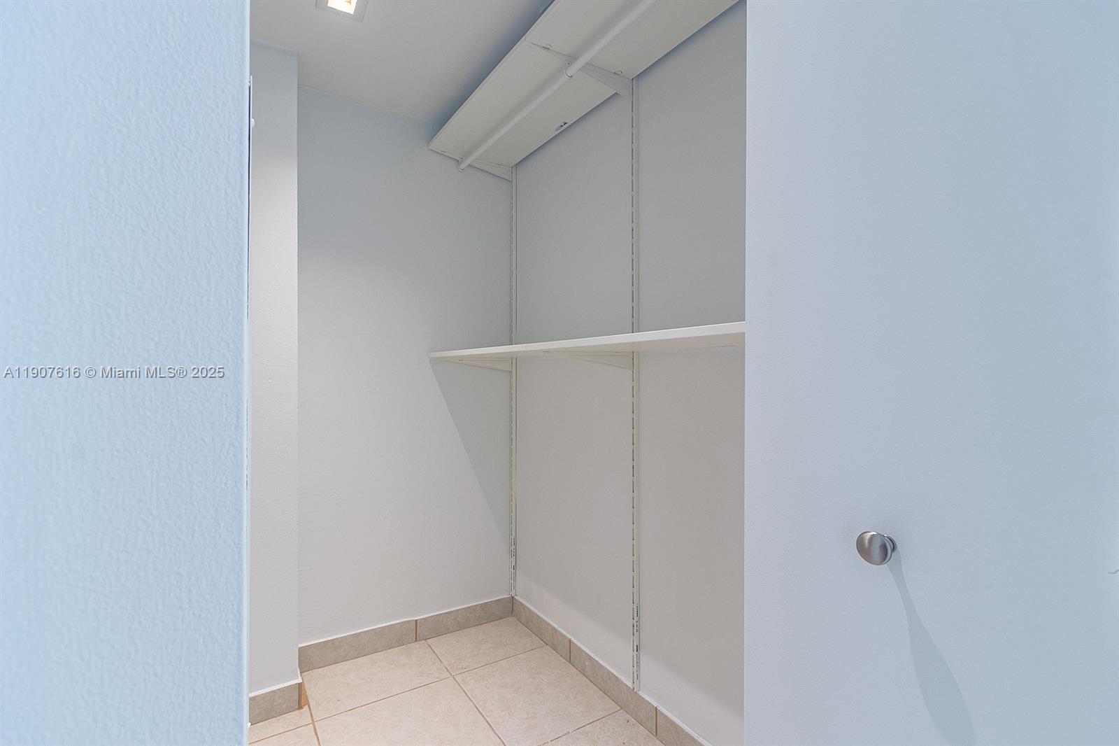 CARLTON BAY CONDO - Residential Lease