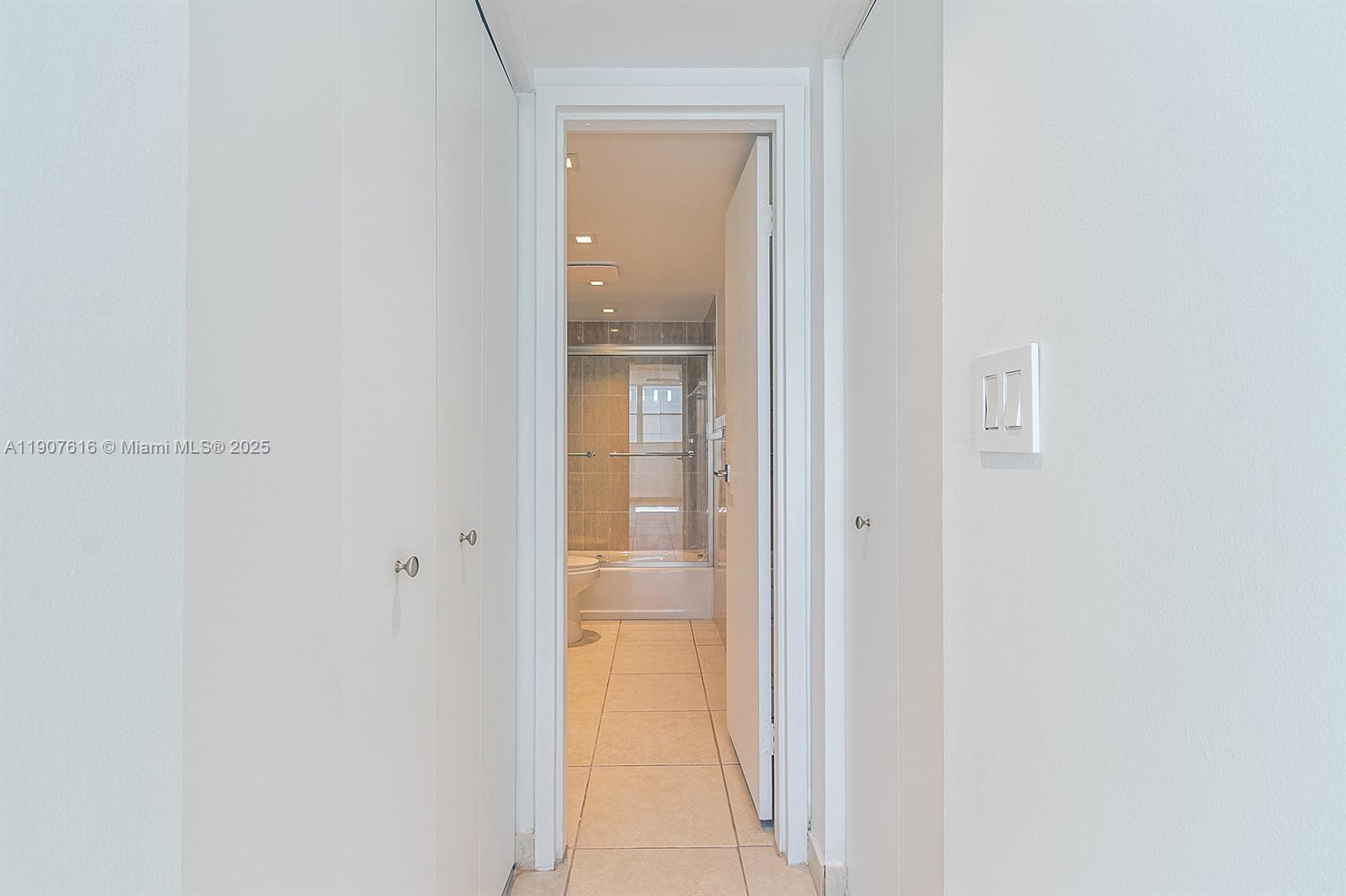 CARLTON BAY CONDO - Residential Lease