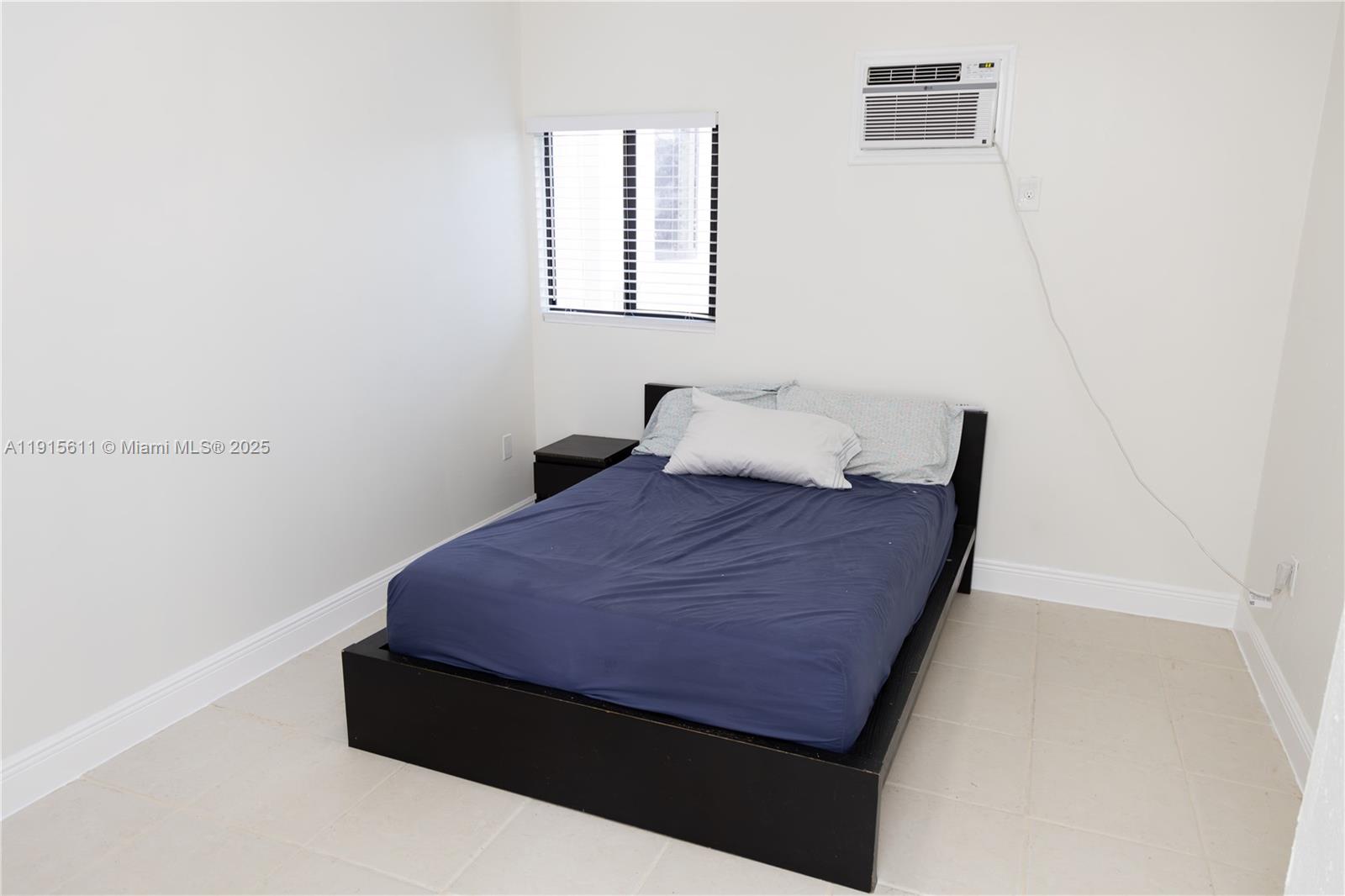 PLEASURE VLG SEC 2 - Residential Lease