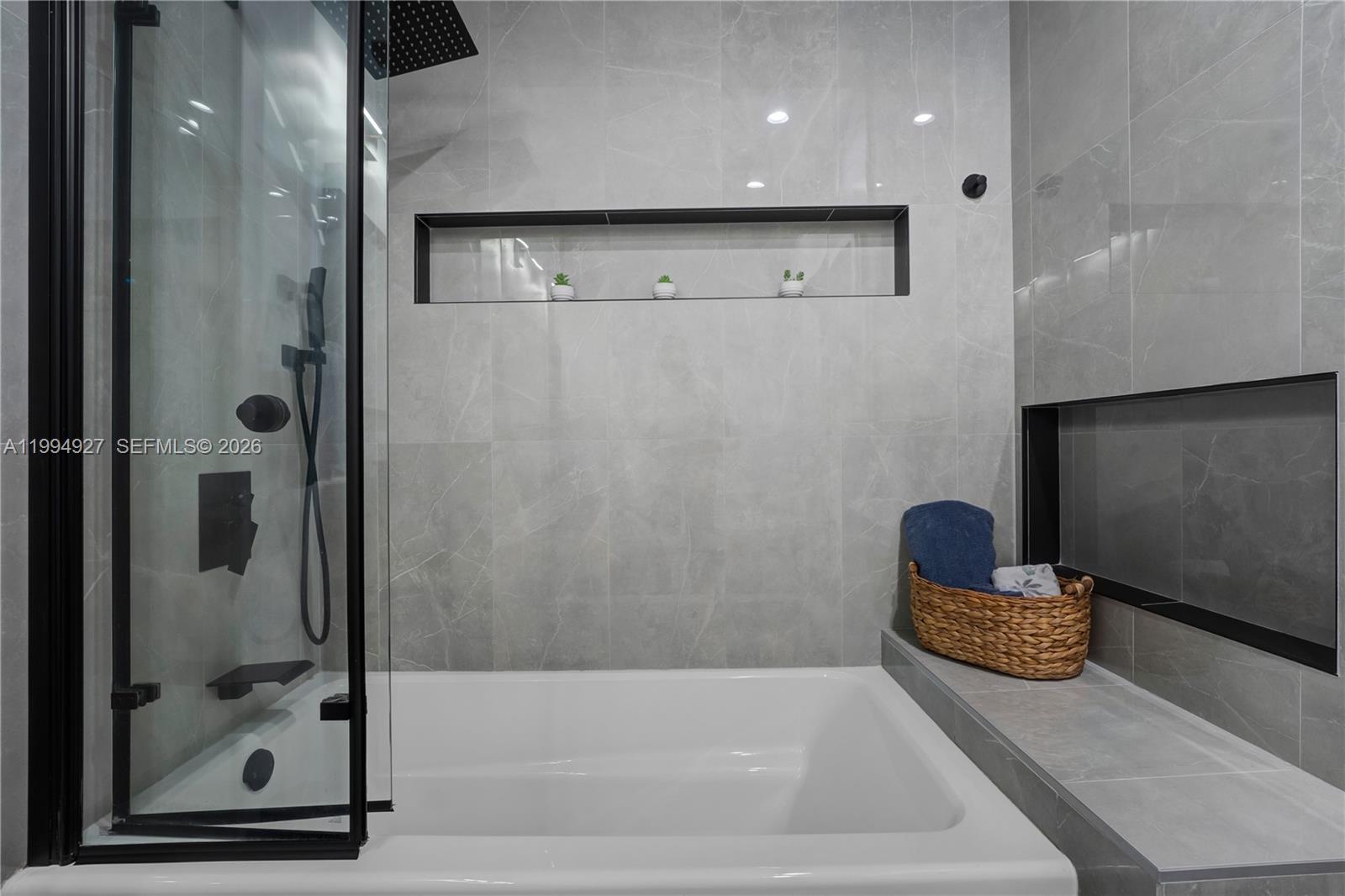 EVERGLADES SUGAR & LAND C - Residential