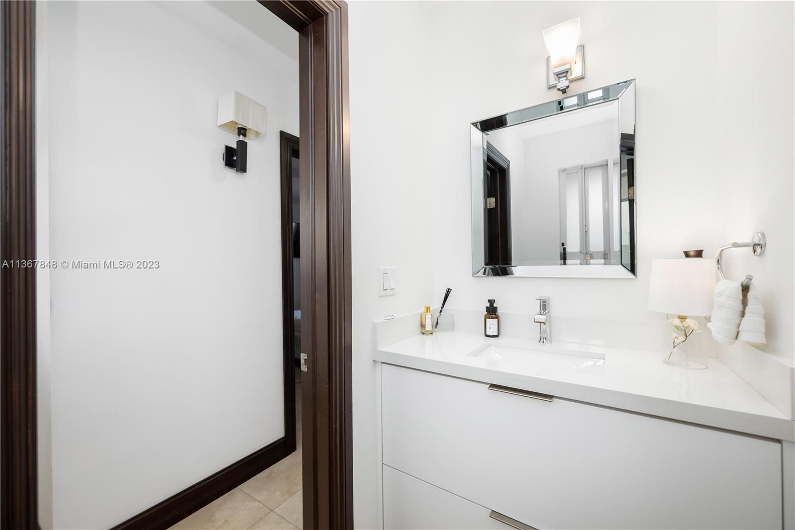 BISCAYNE POINT - Residential