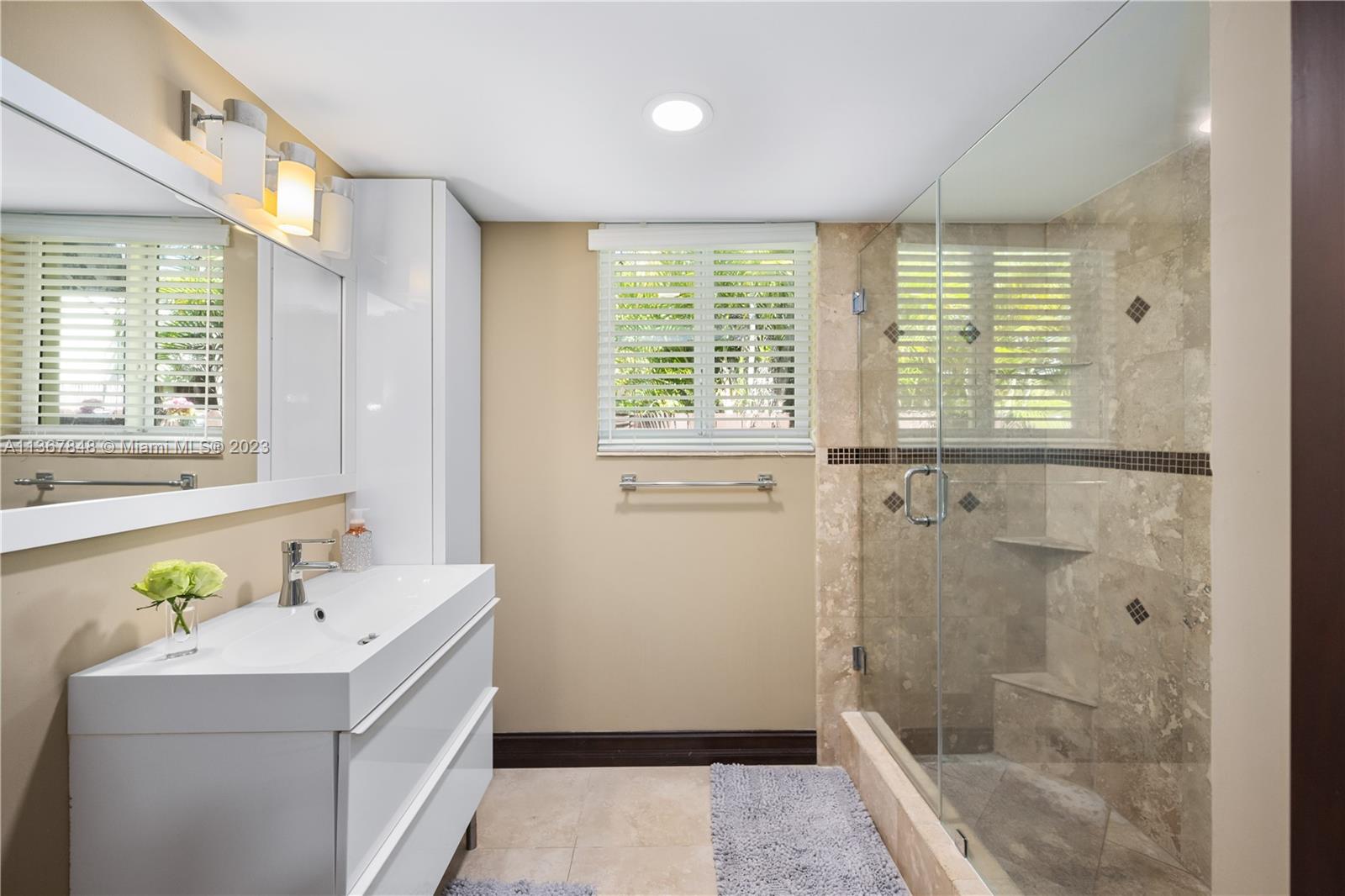 BISCAYNE POINT - Residential