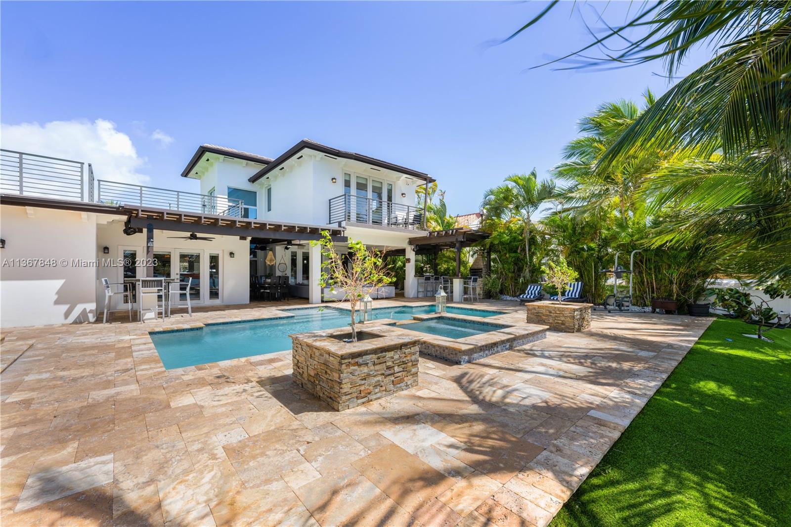 BISCAYNE POINT - Residential