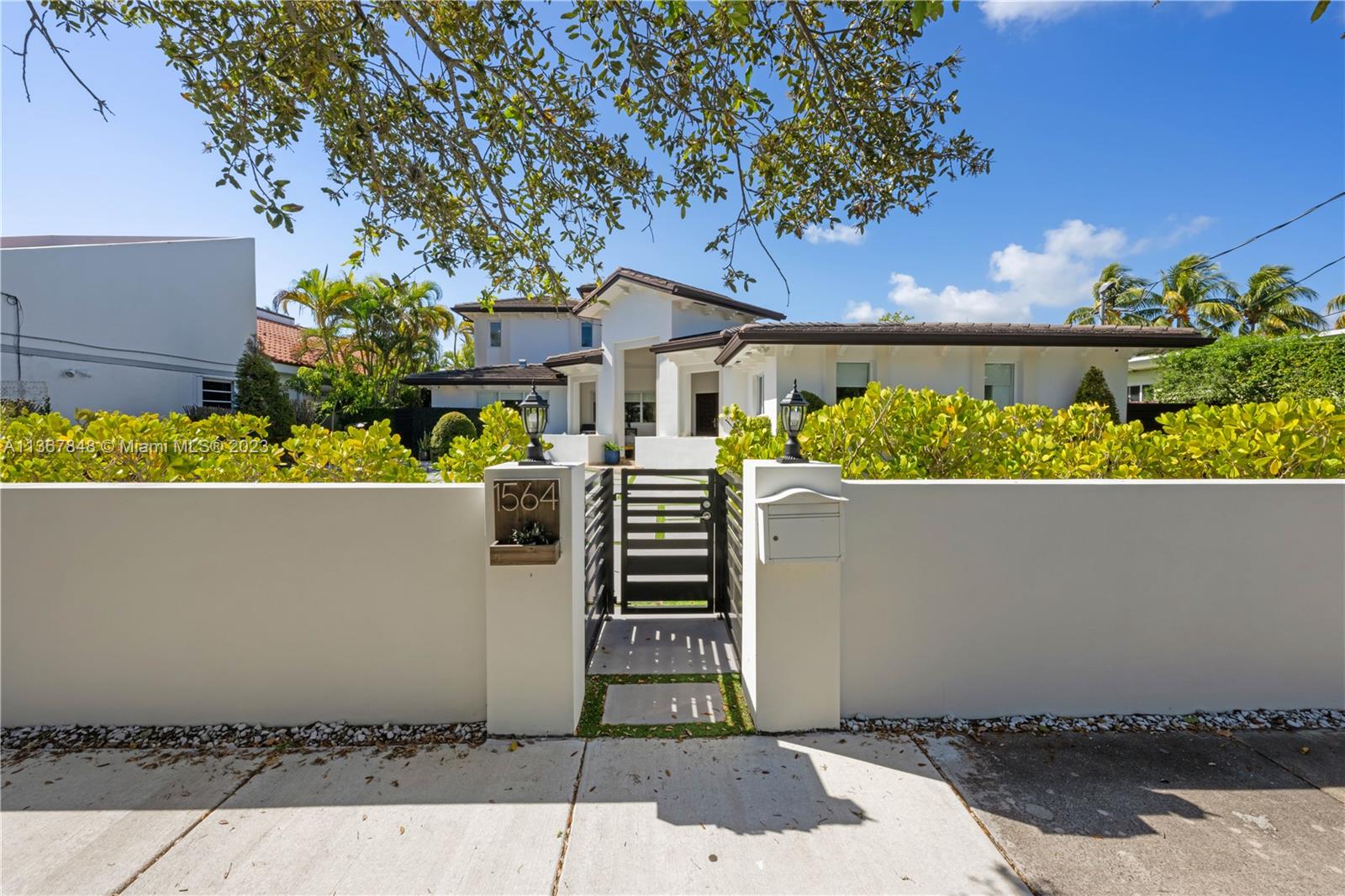 BISCAYNE POINT - Residential