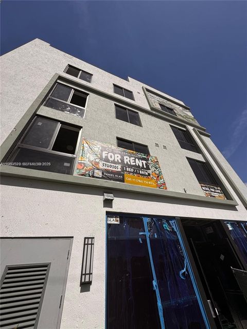 3422 NW 5th Ave 203 Miami FL 33127