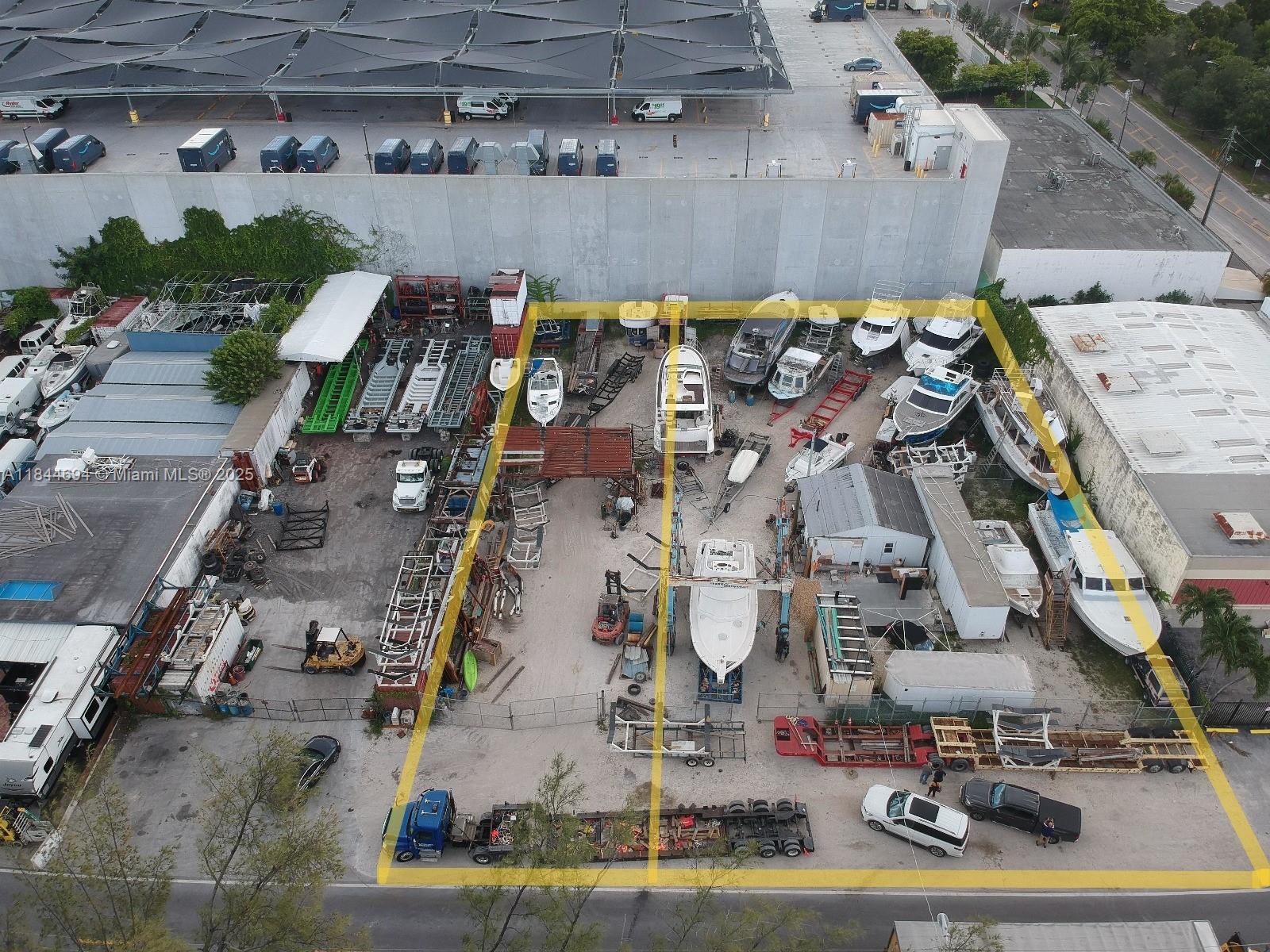 STREAMLAND GARDENS - Commercial Sale