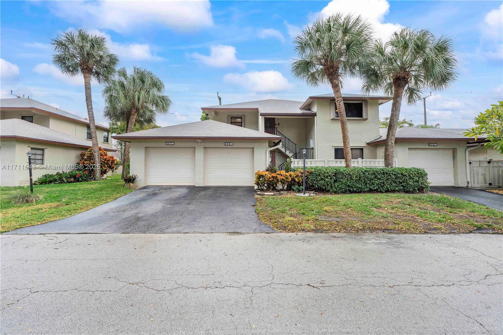 Property for Sale at 1750 Ne 39th Ct 808, Pompano Beach, Broward County, Florida - Bedrooms: 2 
Bathrooms: 2  - $340,900