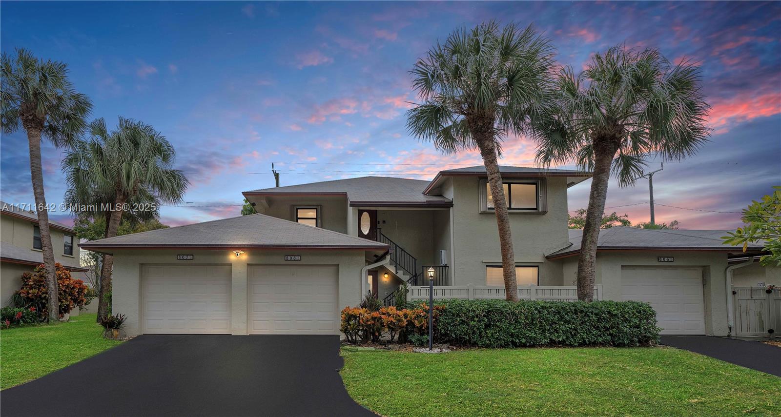 Photo 1 of 1750 Ne 39th Ct 808, Pompano Beach, Florida, $340,900, Web #: 11711642