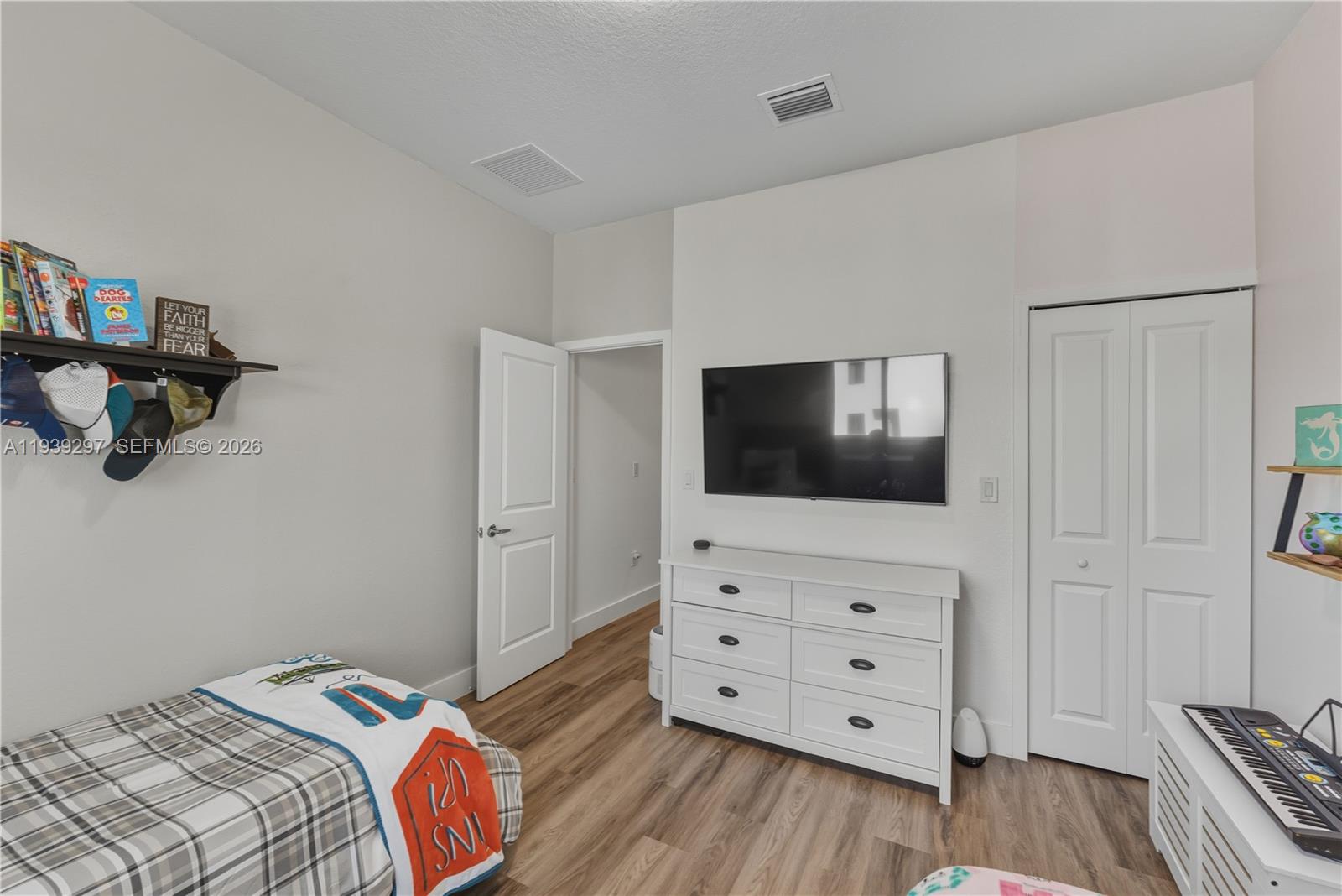 CENTURY GARDENS SOUTH - Residential