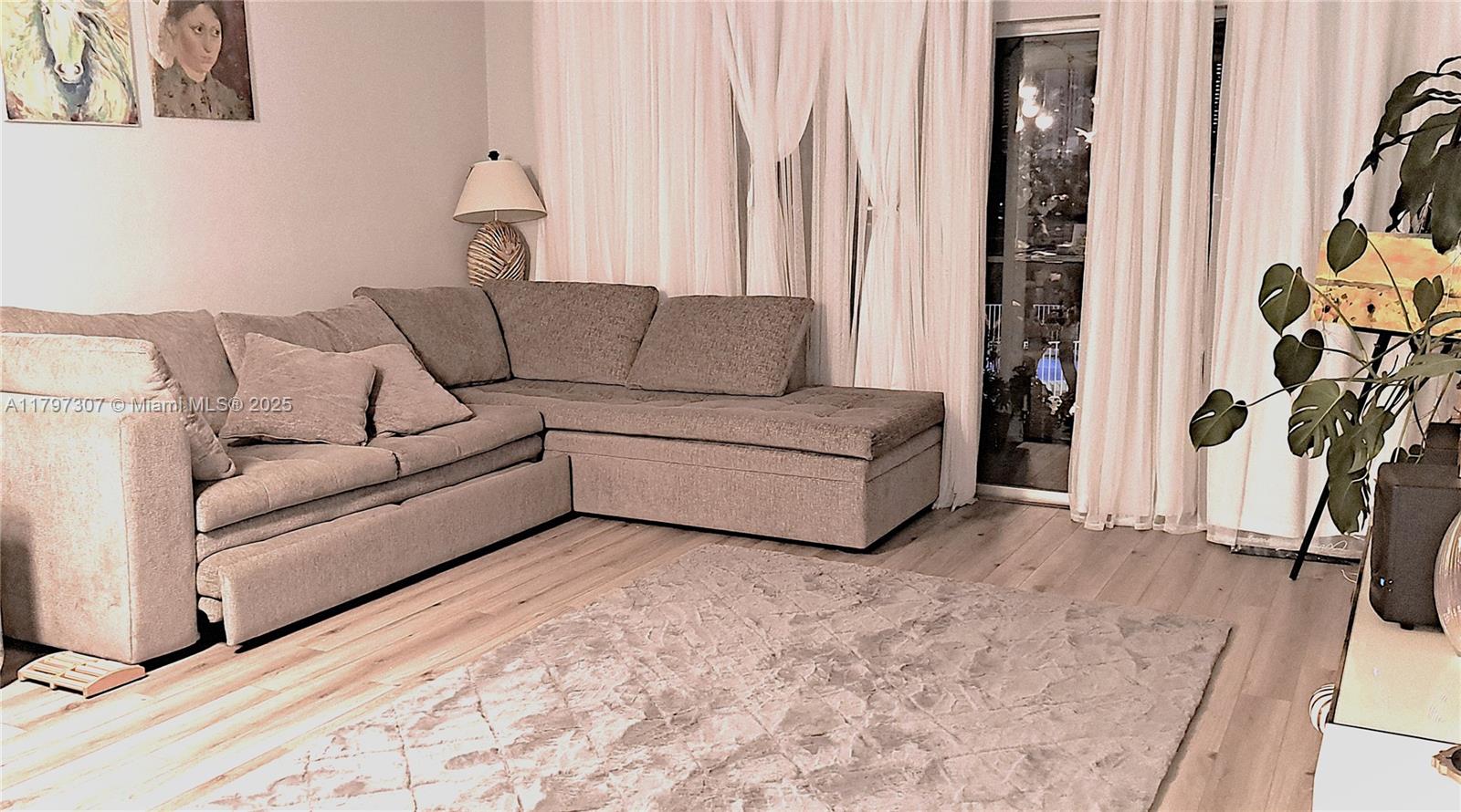 CRYSTAL COVE CONDO - Residential