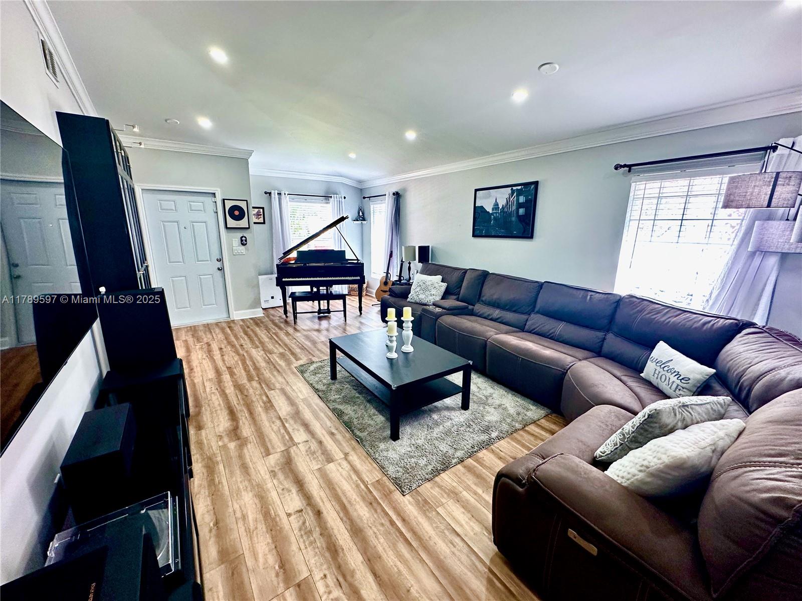 5557 NW 125th Ter