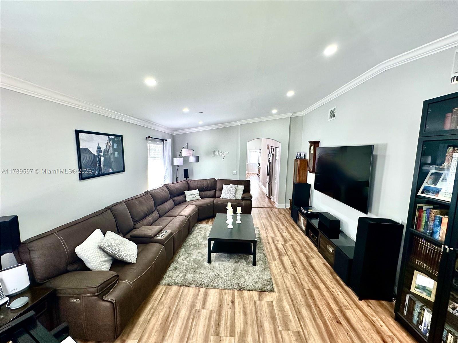 5557 NW 125th Ter