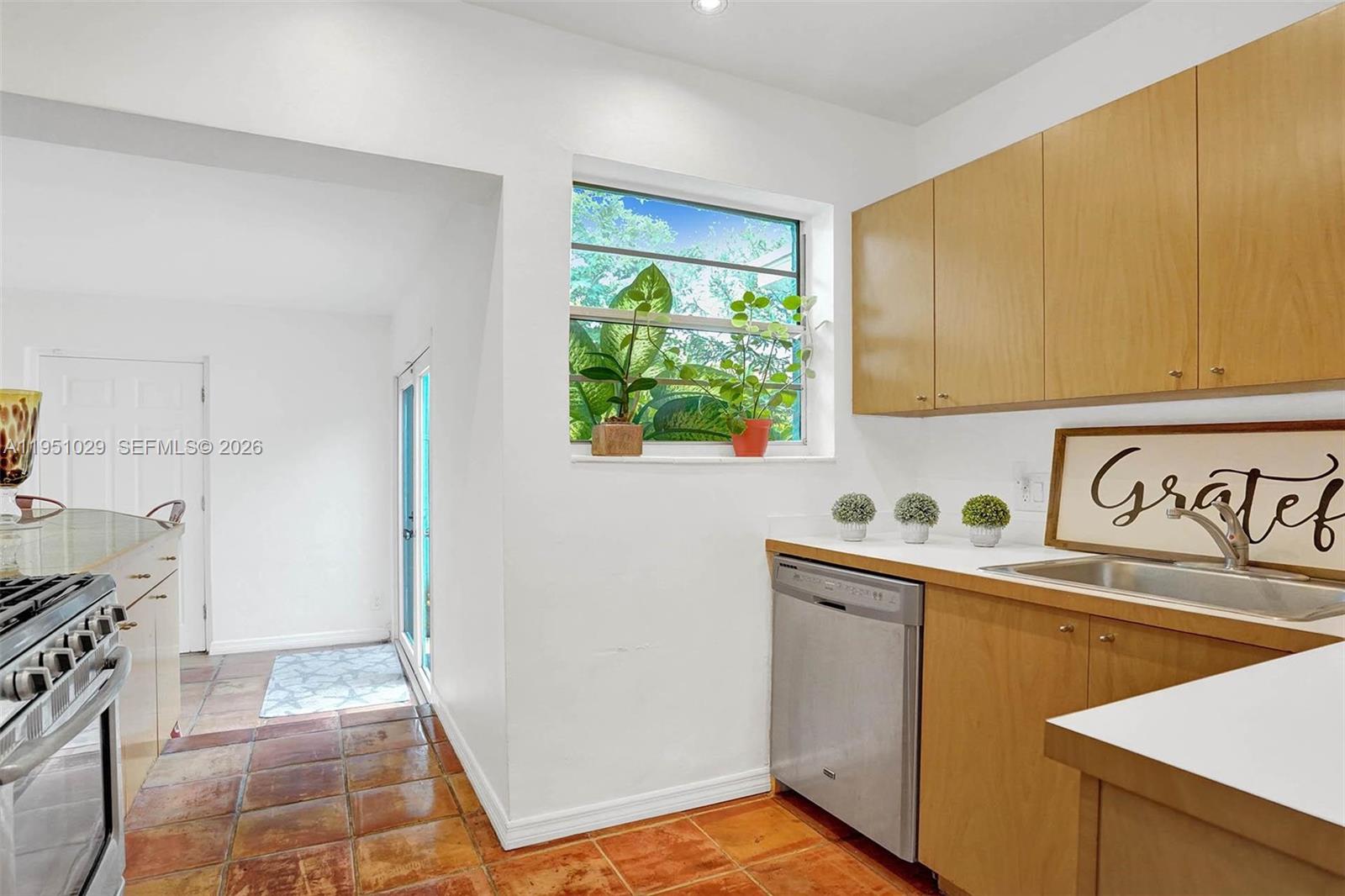 TREASURE ISLAND - Residential