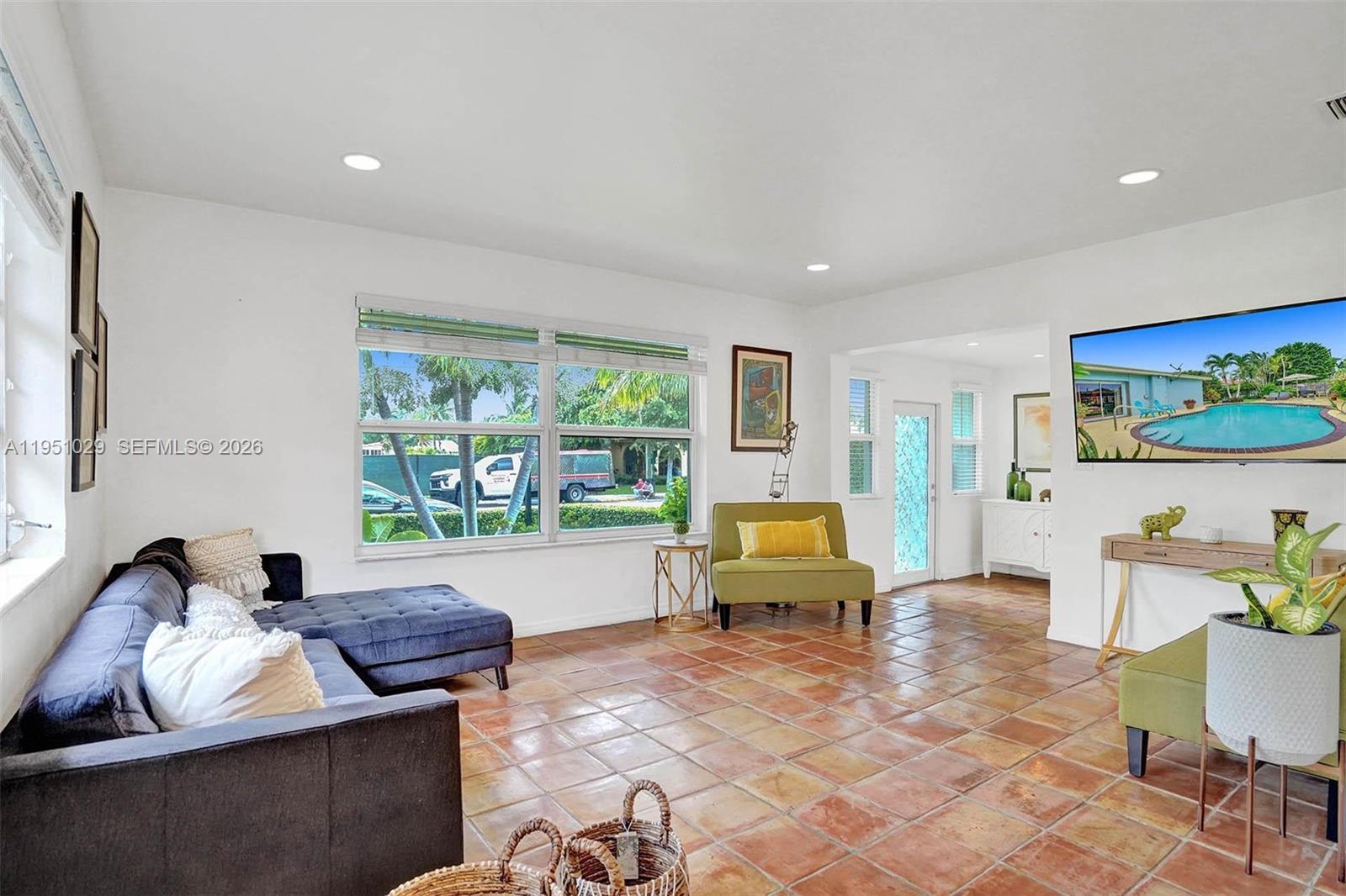 TREASURE ISLAND - Residential