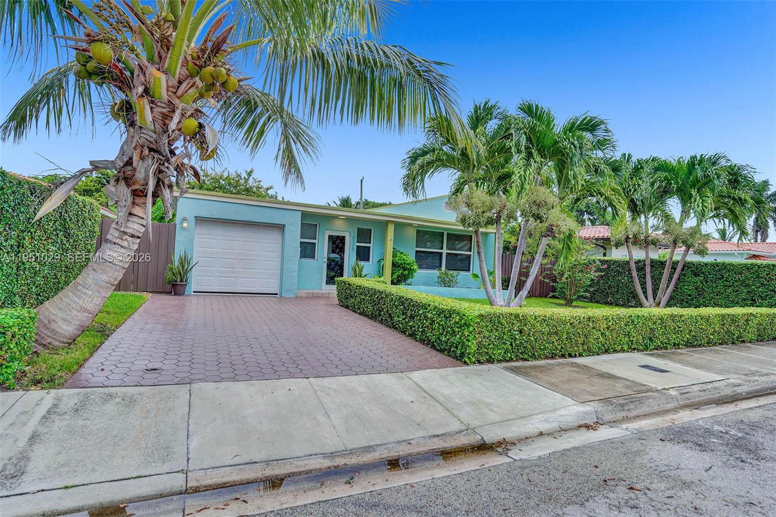 TREASURE ISLAND - Residential