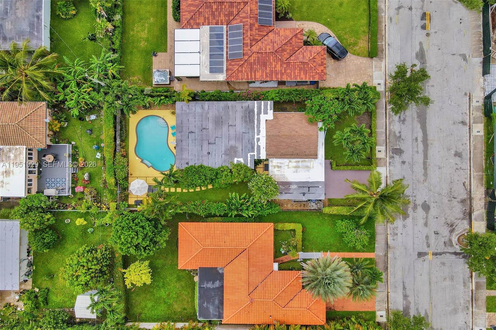 TREASURE ISLAND - Residential