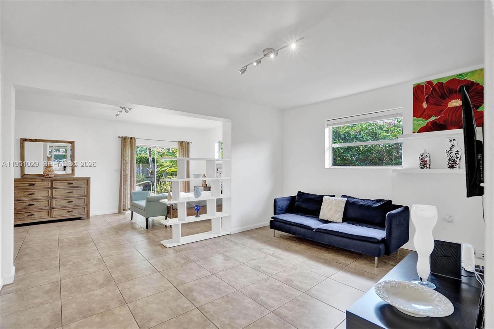 TREASURE ISLAND - Residential