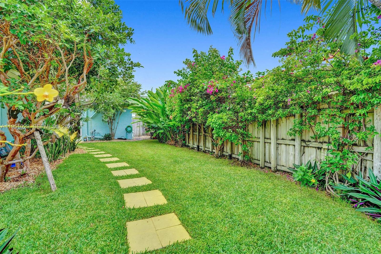 TREASURE ISLAND - Residential