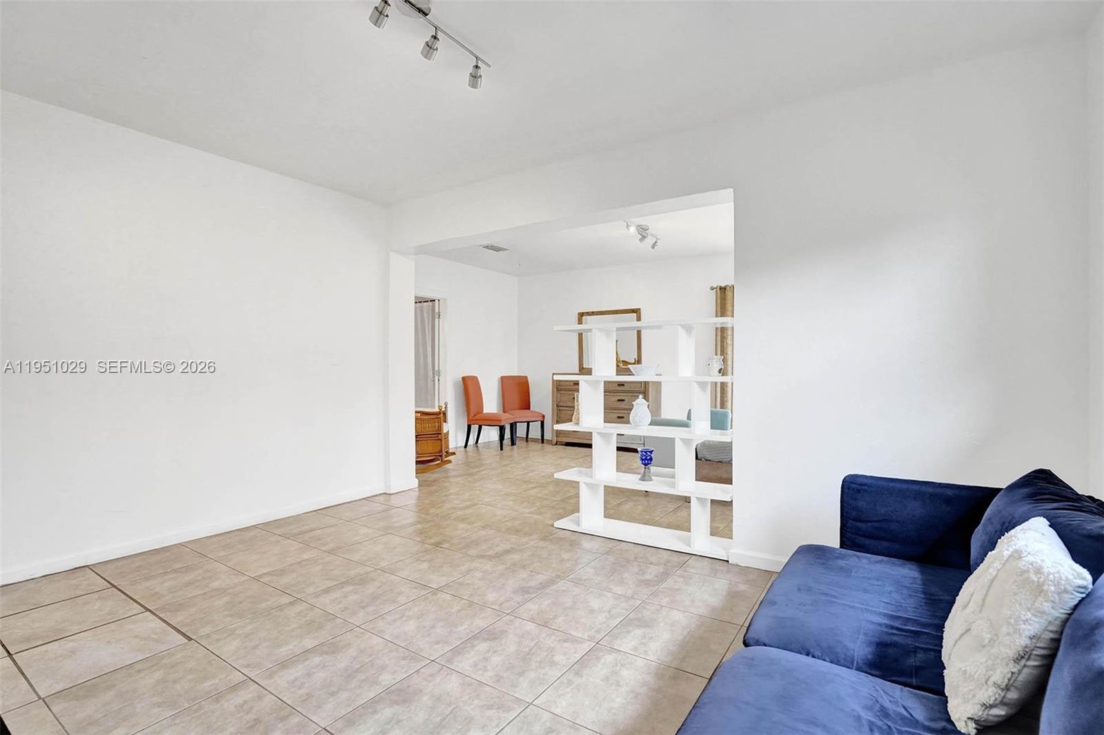 TREASURE ISLAND - Residential