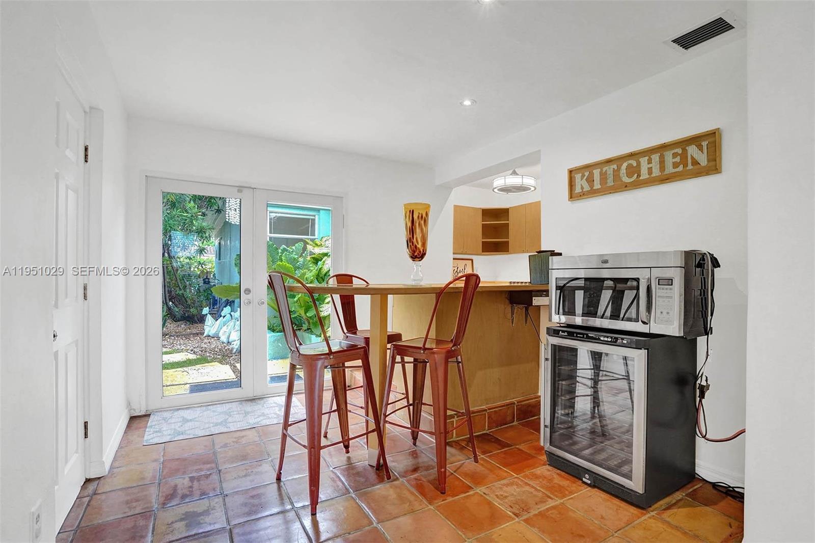 TREASURE ISLAND - Residential