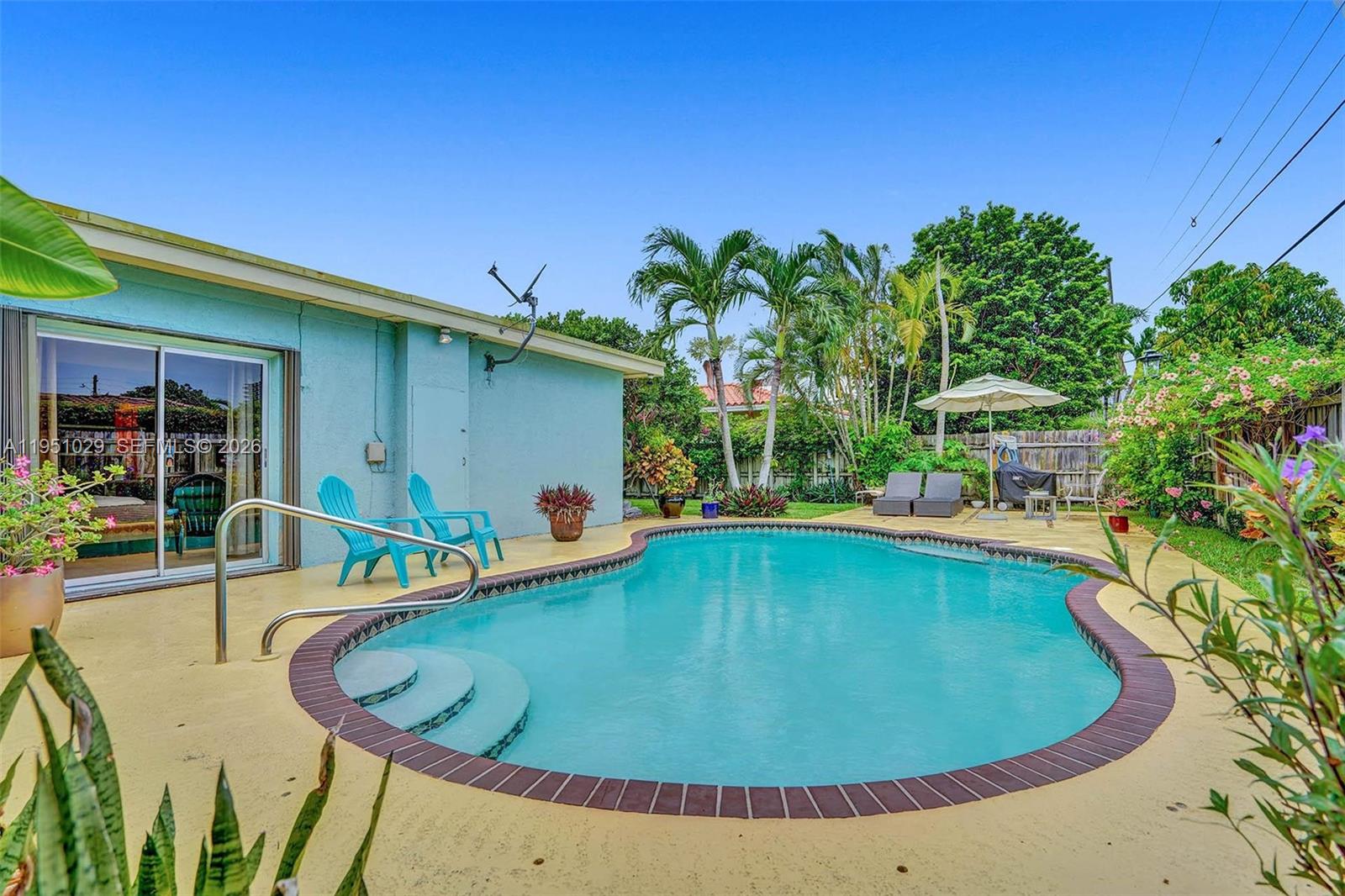 TREASURE ISLAND - Residential