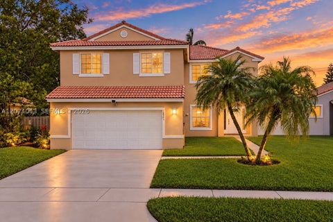 Photo of 18961 NW 10th Ter, Pembroke Pines, FL 33029 (MLS # A12074043)