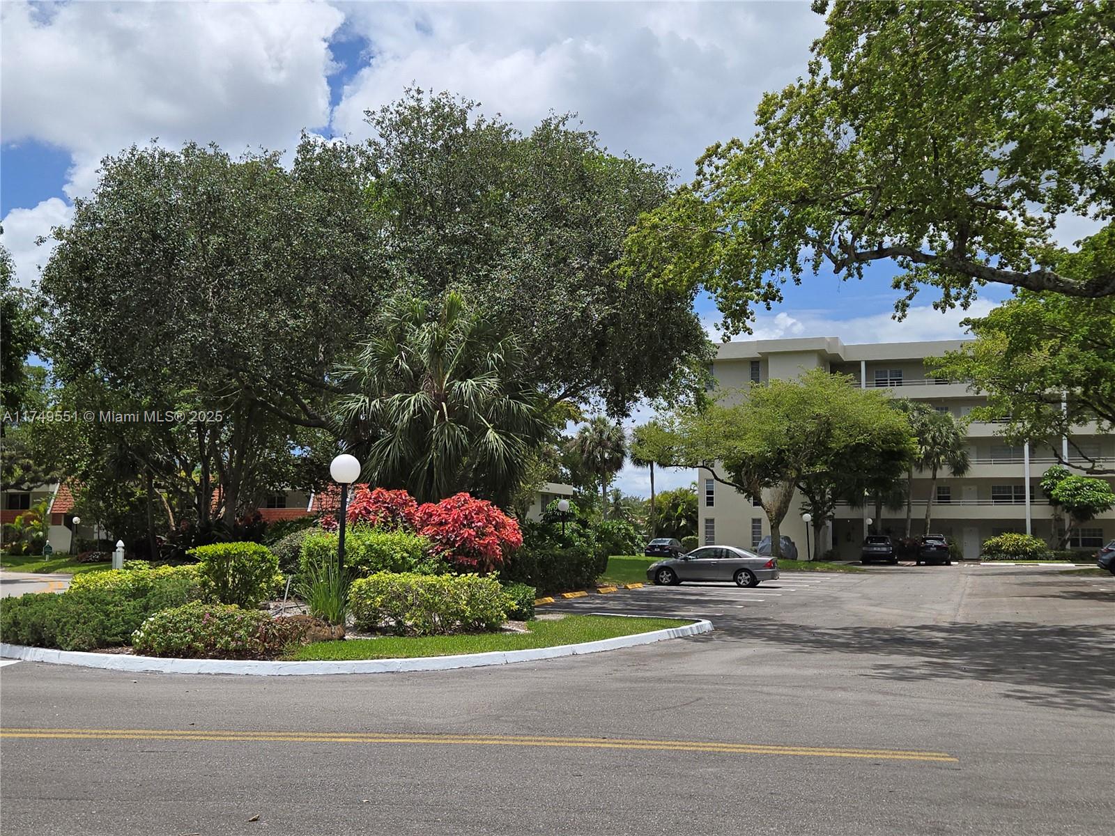 Property for Sale at 821 Cypress Blvd 111, Pompano Beach, Broward County, Florida - Bedrooms: 3 
Bathrooms: 3  - $348,000