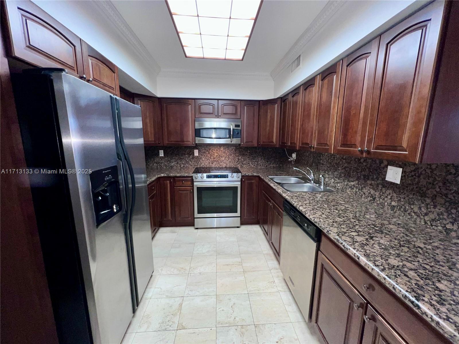 Rental Property at 3600 Mystic Pointe Dr 310, Aventura, Miami-Dade County, Florida - Bedrooms: 2 
Bathrooms: 2  - $2,950 MO.