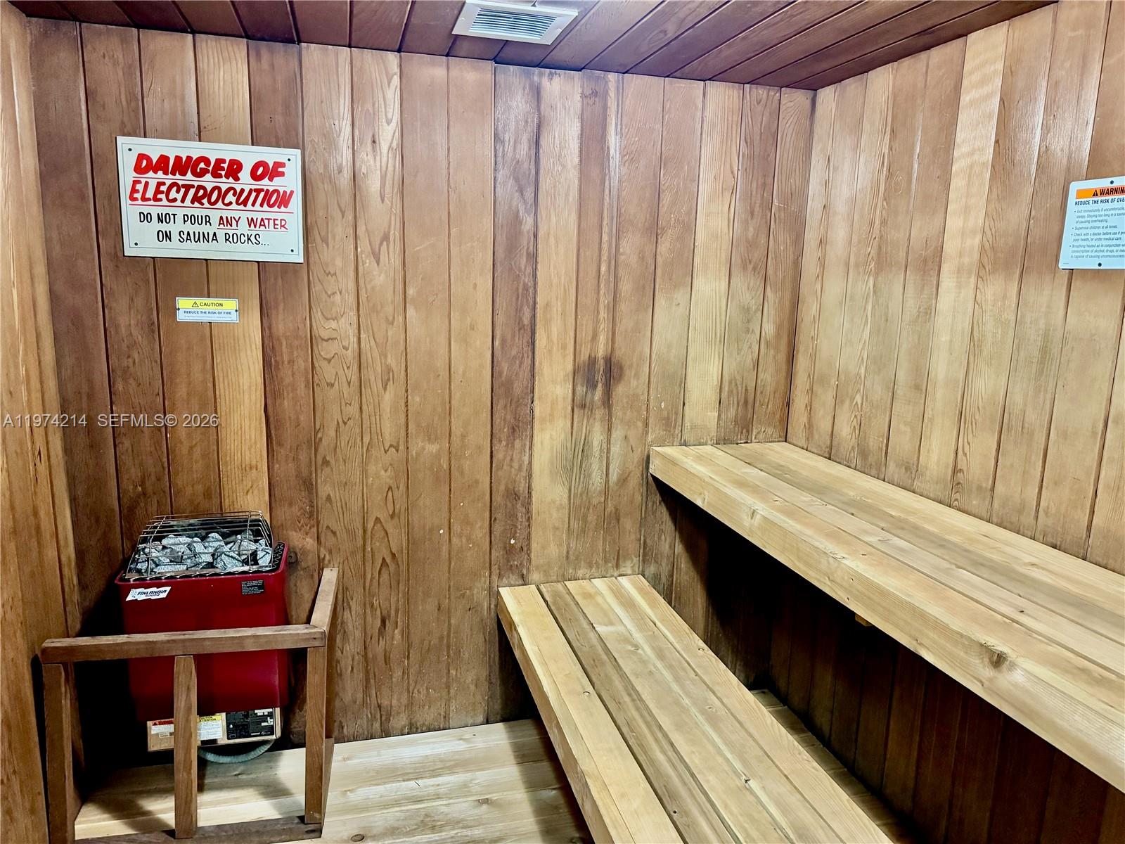 PINE CREST VILLAGE II AT - Residential Lease