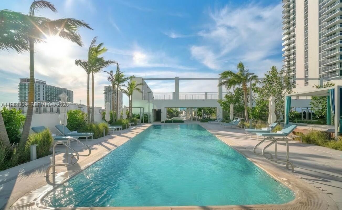 ESCOTTONIA PARK - Residential