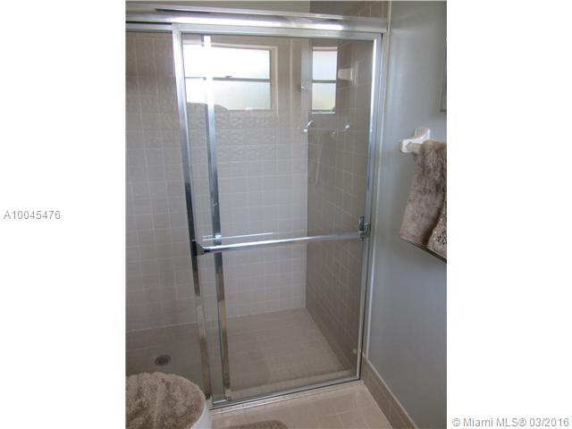 Springtree Lakes 79-12 B - Residential Lease