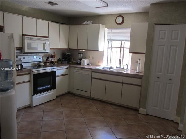 Springtree Lakes 79-12 B - Residential Lease