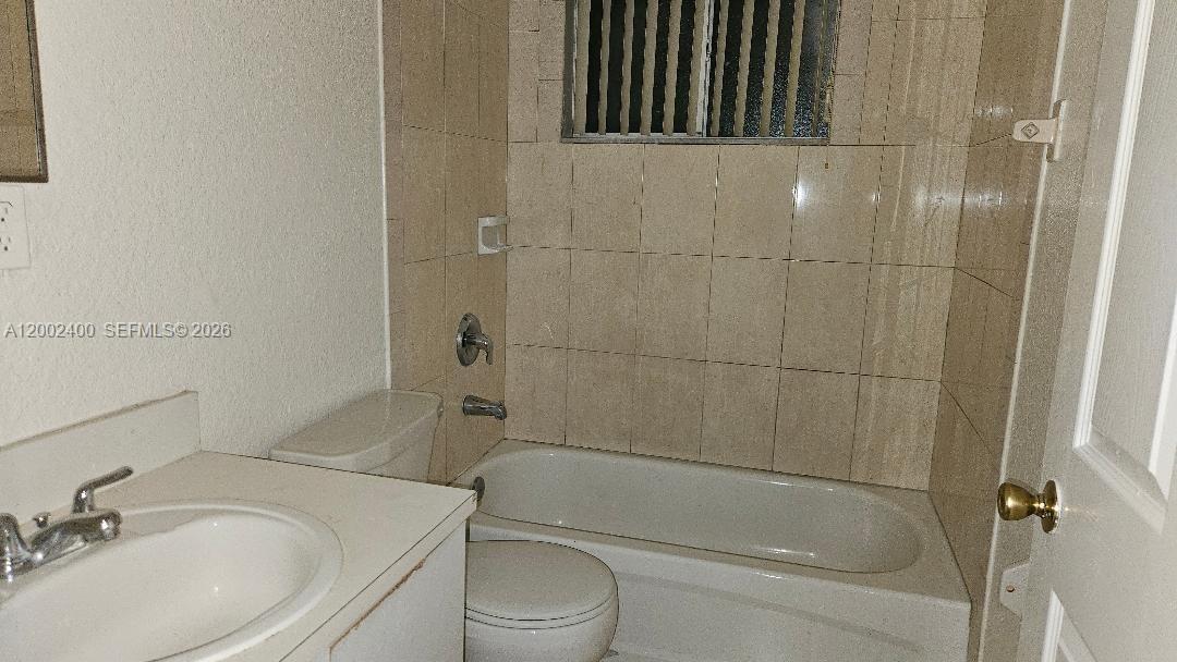 SYMMES SHARMAN - Residential Lease