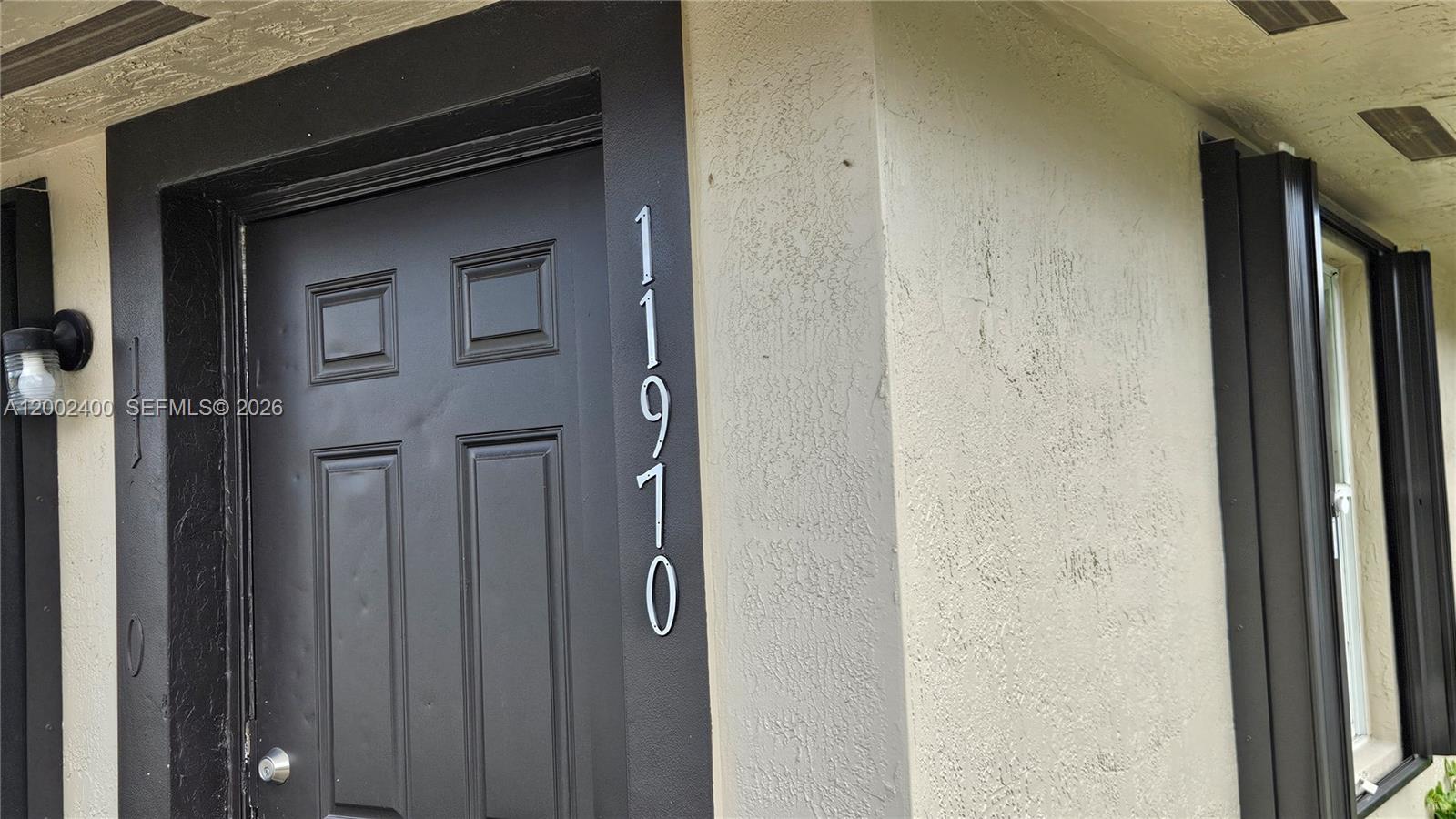 SYMMES SHARMAN - Residential Lease