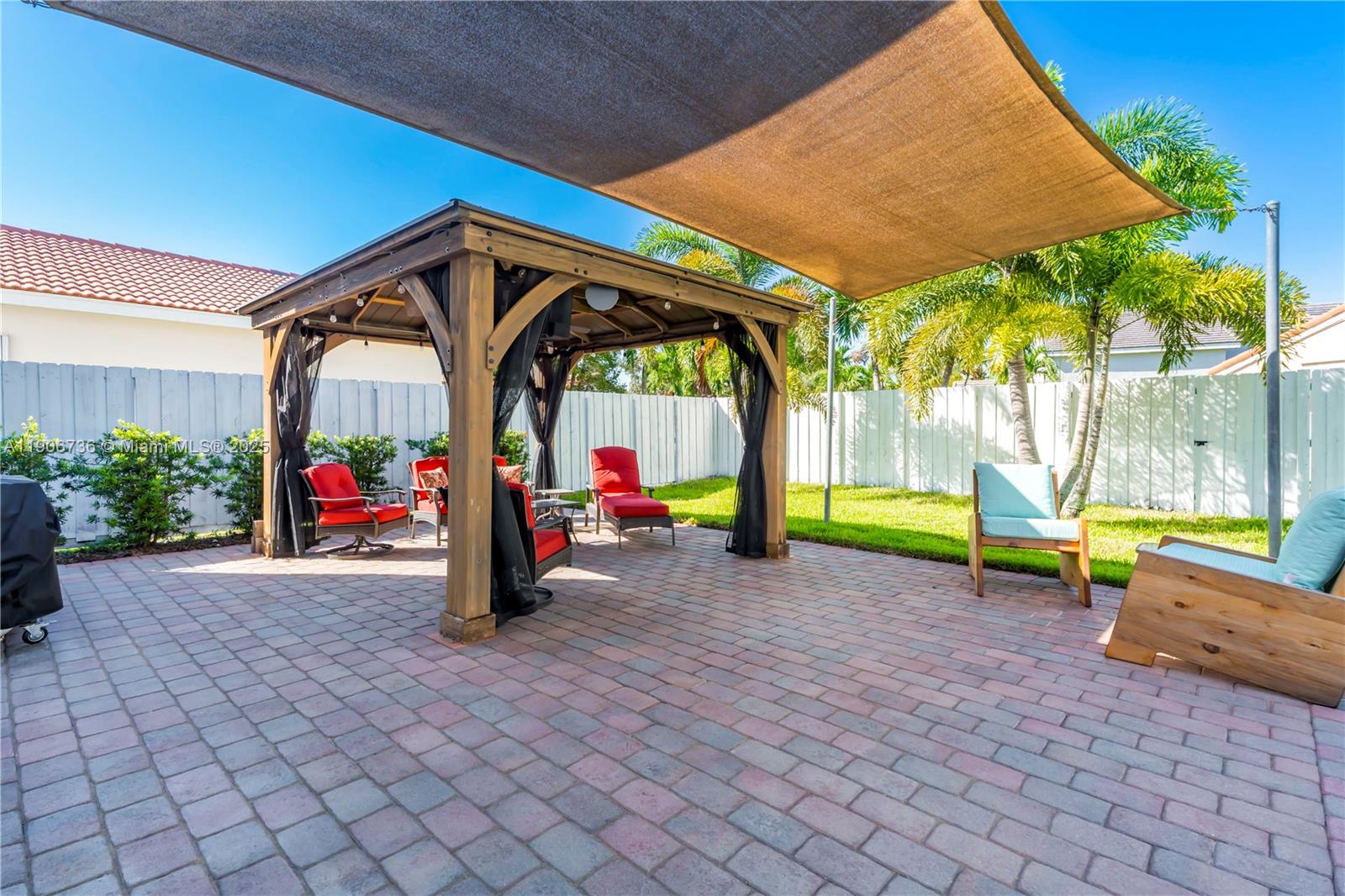 SILVER LAKES PHASE III - Residential