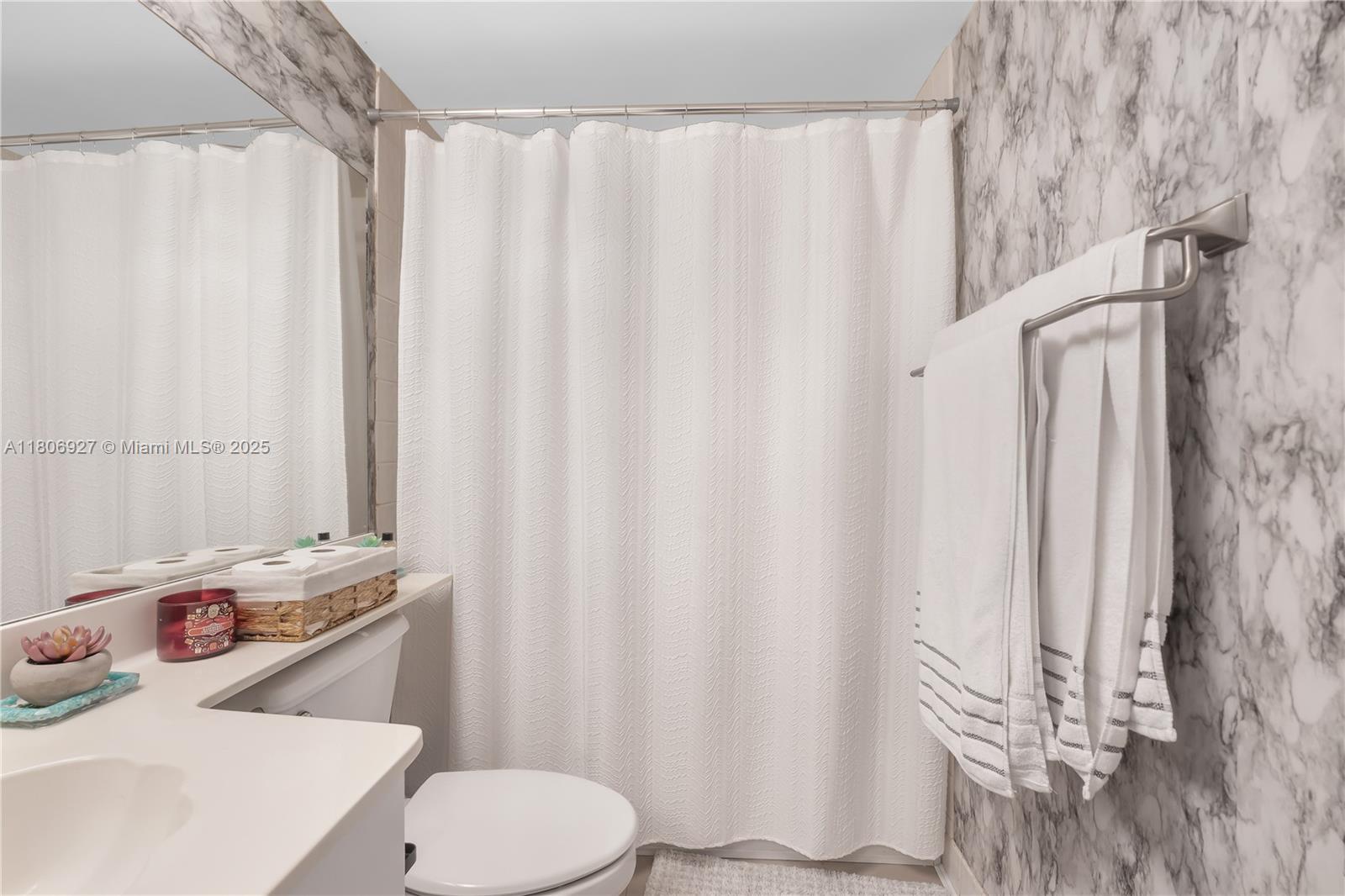 SUNRISE LAKES 196 CONDO - Residential