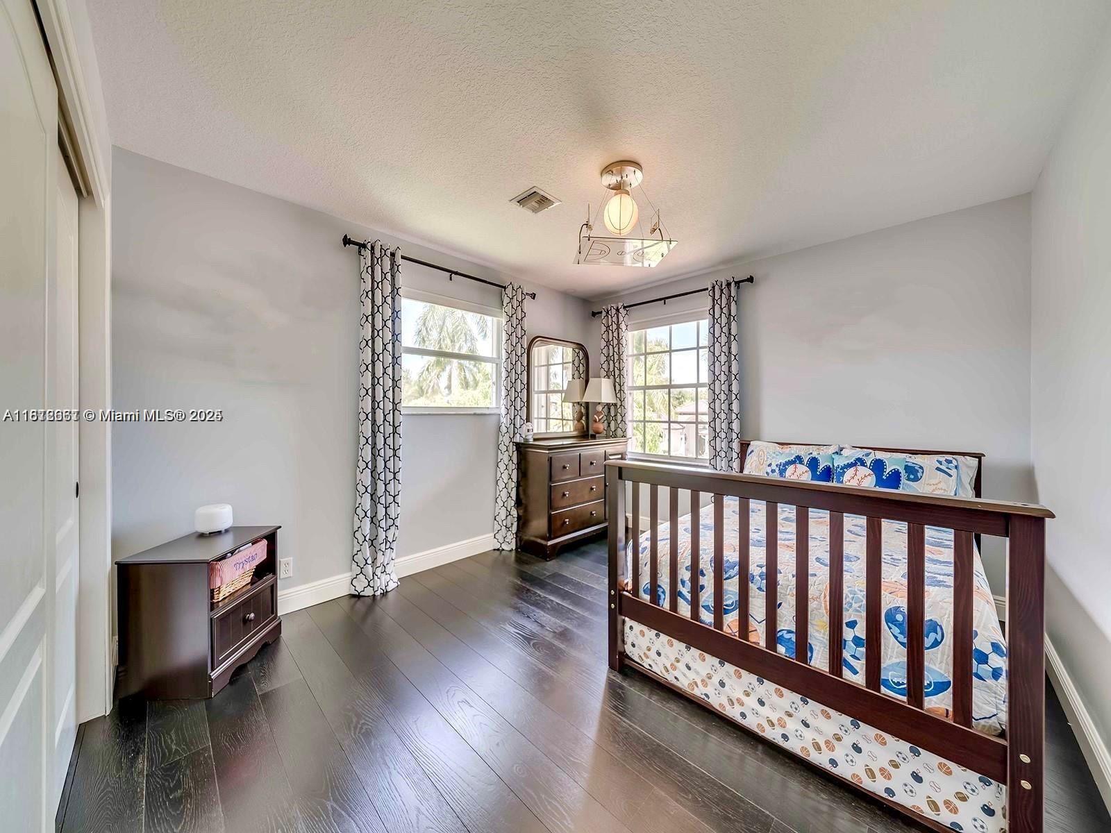 SUNSET LAKES PLAT TWO - Residential Lease