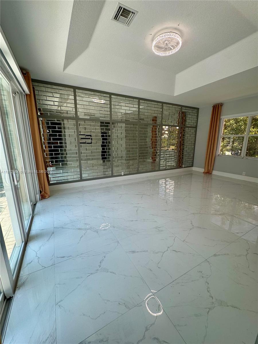 SUNSET LAKES PLAT TWO - Residential Lease