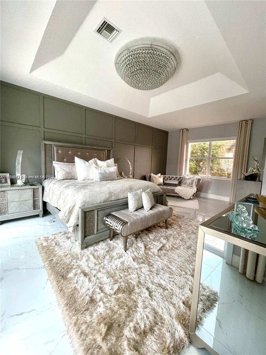 SUNSET LAKES PLAT TWO - Residential Lease