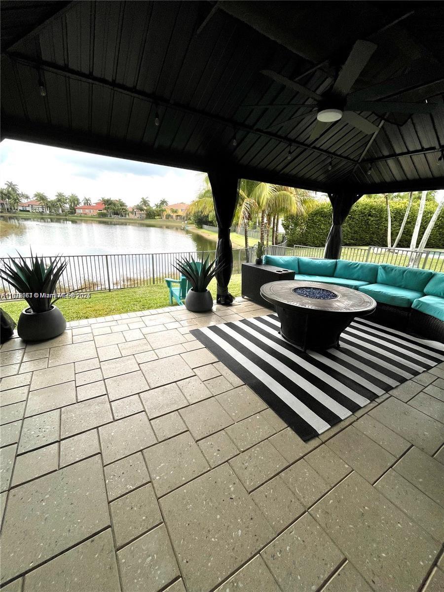 SUNSET LAKES PLAT TWO - Residential Lease