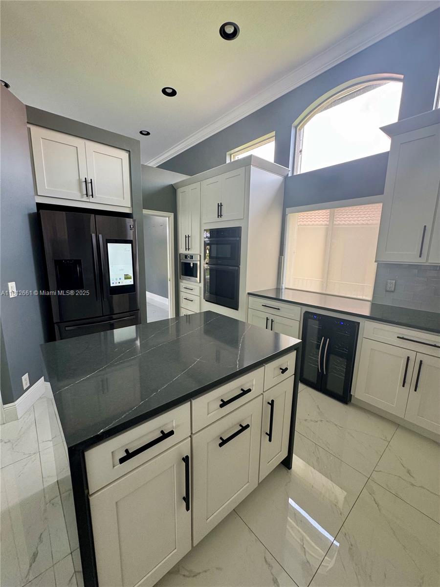 SUNSET LAKES PLAT TWO - Residential Lease