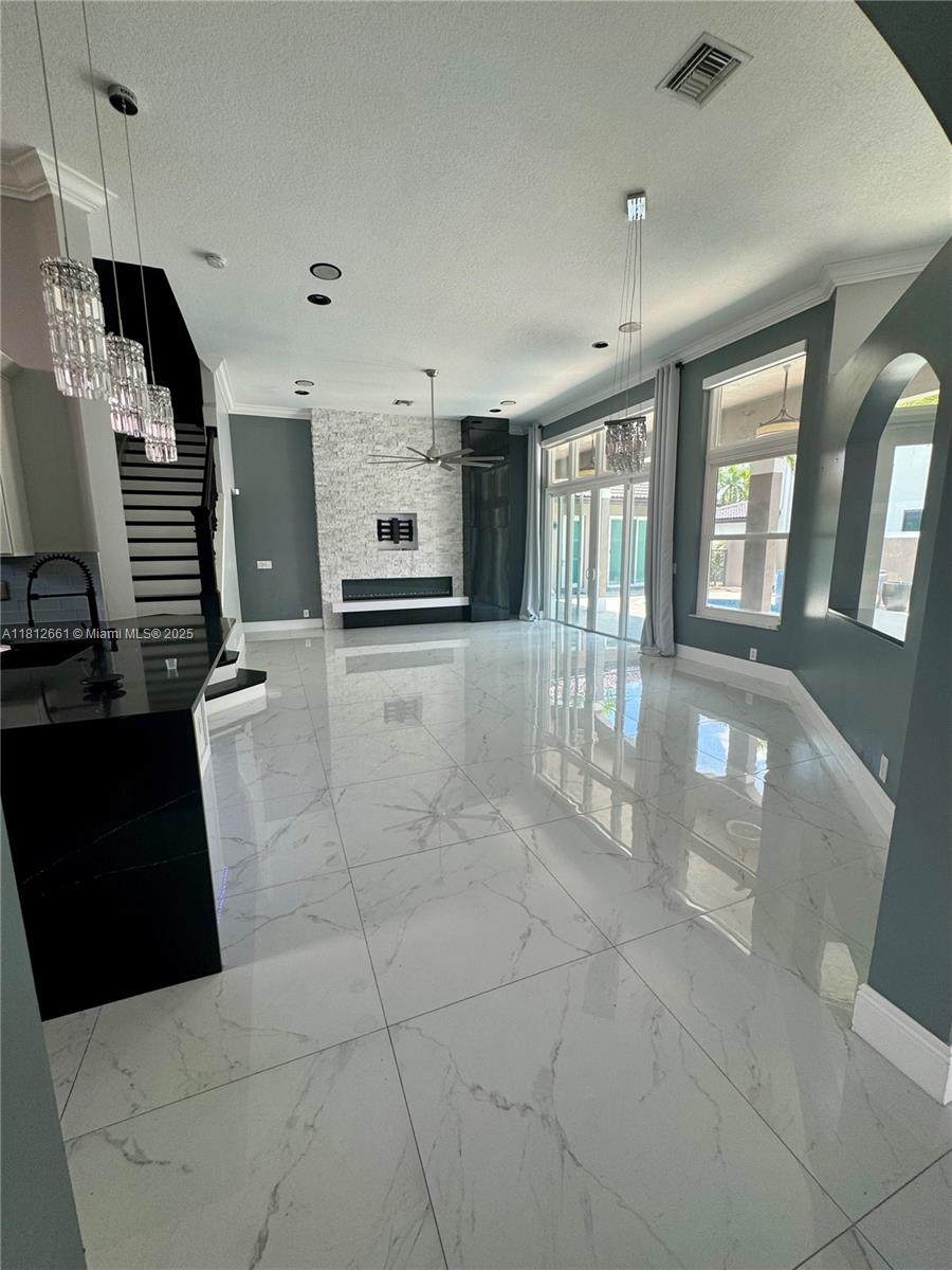 SUNSET LAKES PLAT TWO - Residential Lease