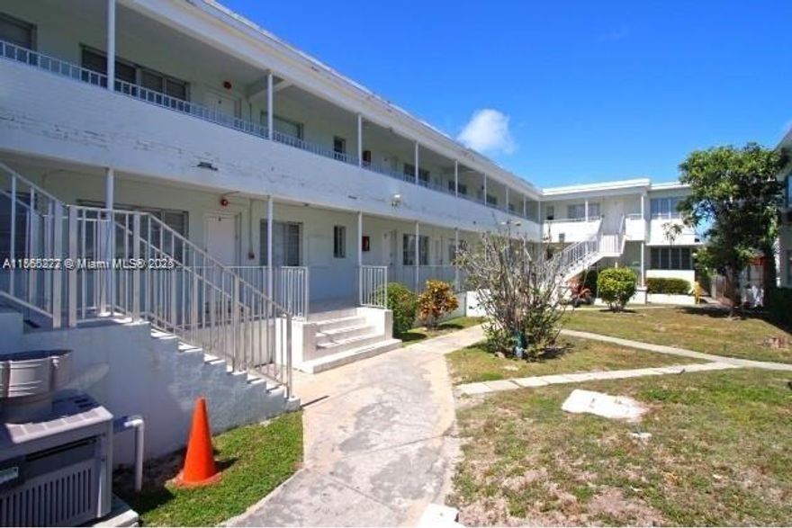 Beachside Living! Move in with just first month + one-month deposit!
Vacant, easy-to-show 2-bedroom, 1-bath renovated apartment on Harding Ave & 83rd — just steps from the beach and parks. Parking available for $100/month.

Additional renovated studios & 1-bedroom units ready now!
Fast approval — only $50 application fee.