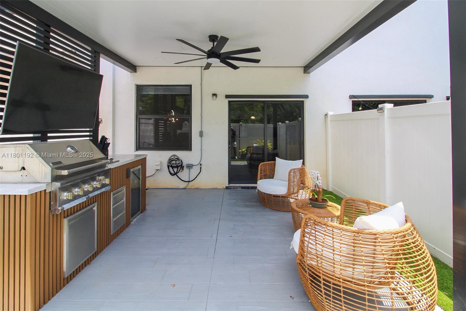 Aquabella Community - Residential