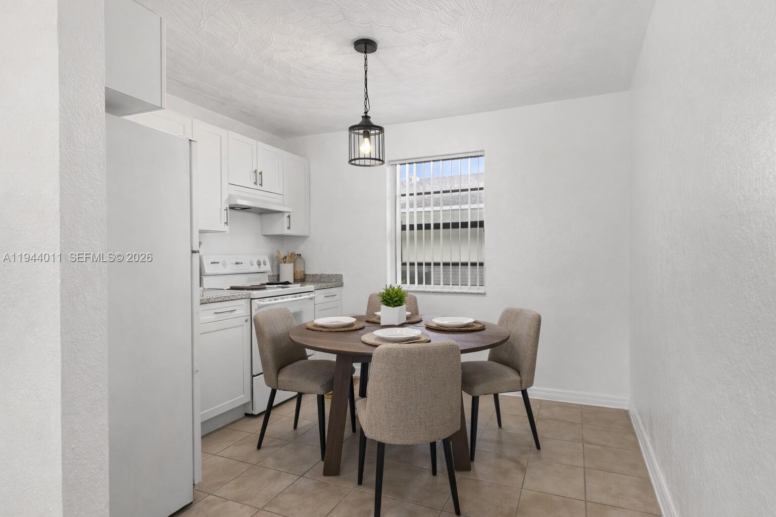 CARVER RANCHES - Residential Income