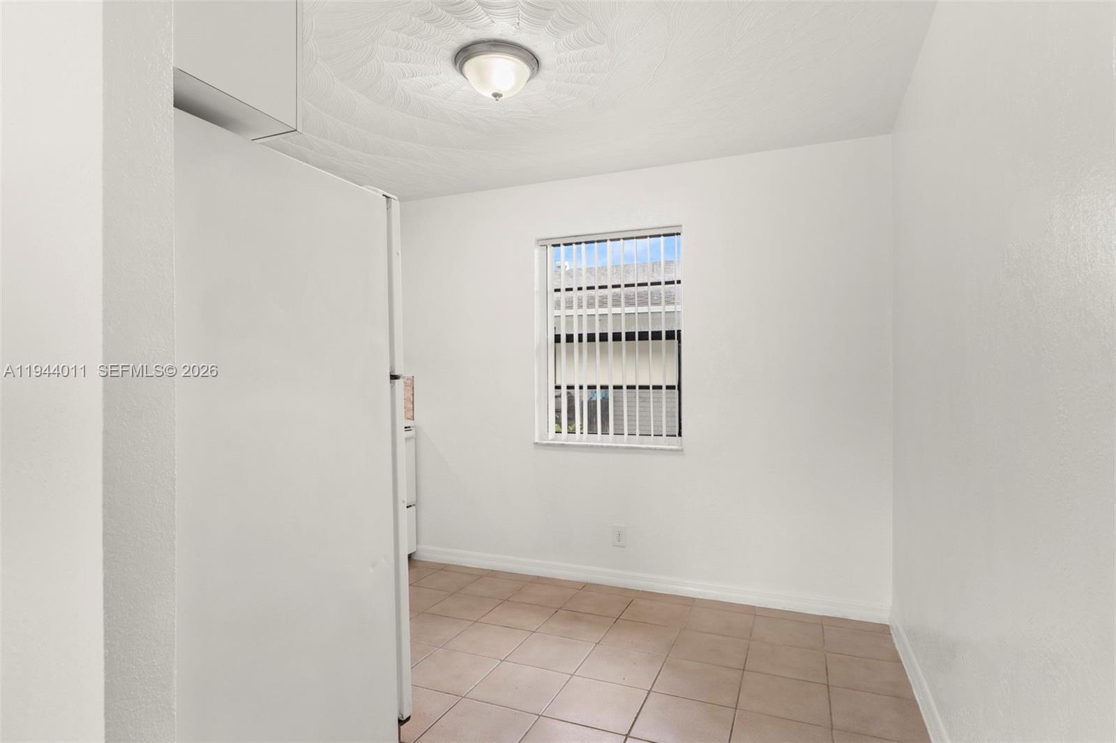 CARVER RANCHES - Residential Income