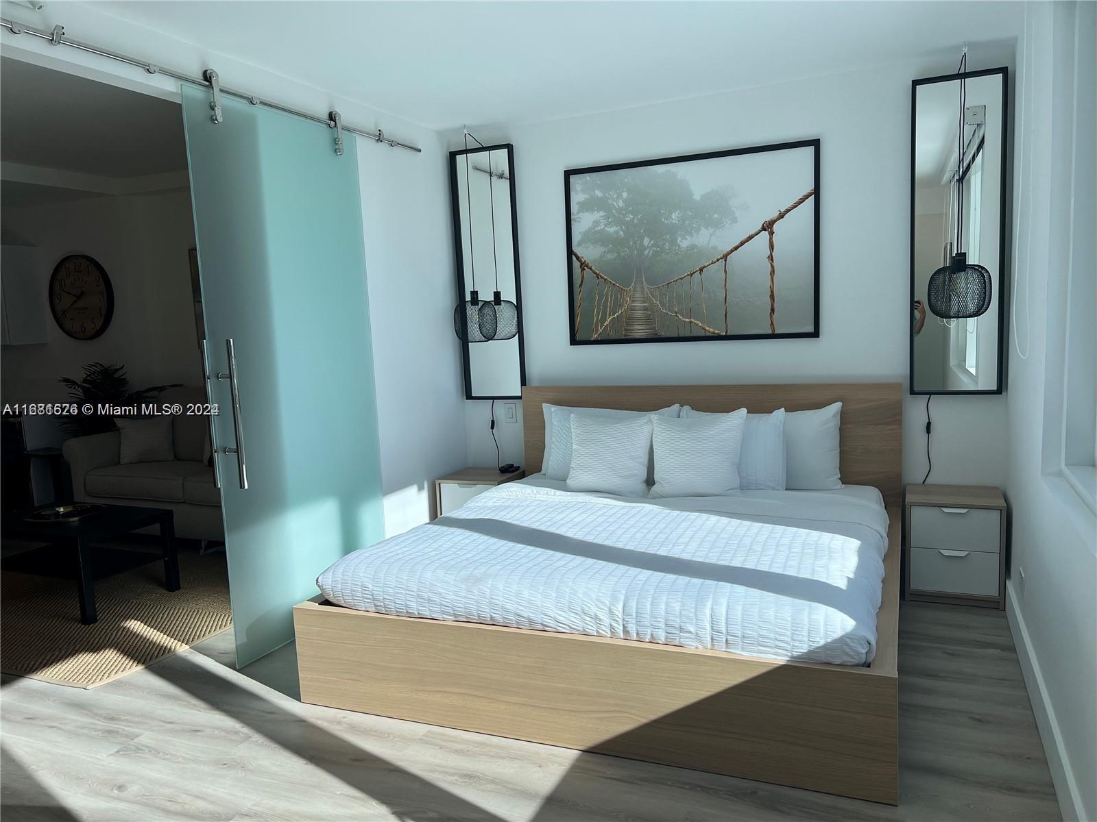 2301 Collins Ave 342