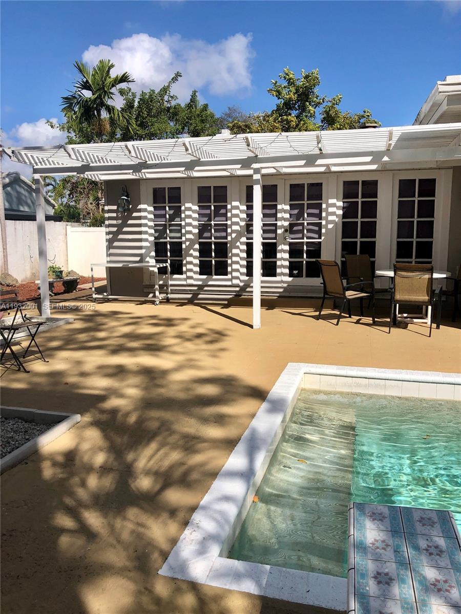 MIDDLE RIVER PARK - Residential Lease